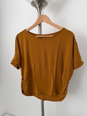 Relaxed Short-Sleeve Top in Mustard
